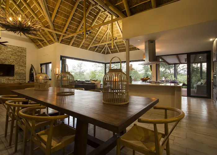 Moya Safari Villa